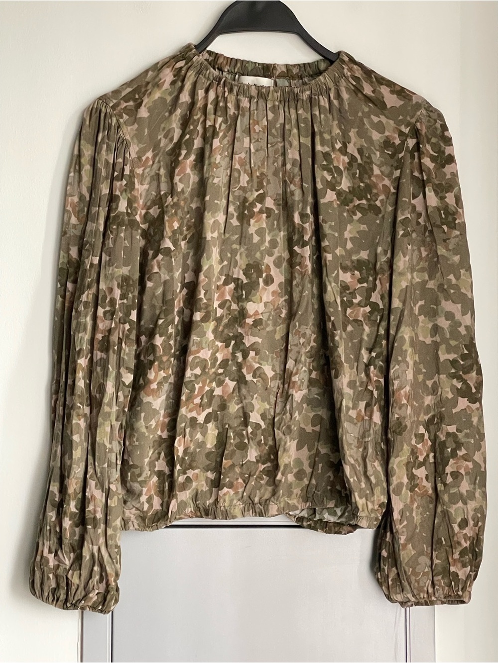 CLOTH & STONE Camo Floral Blouse